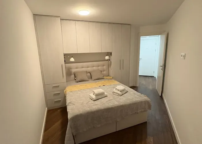 I&i Tesla Ii Appartement Kragujevac